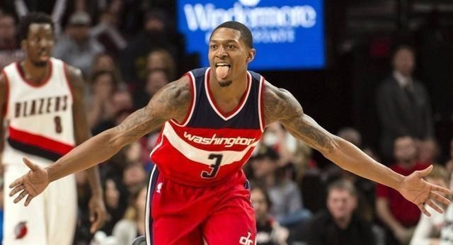 威斯布鲁克▲2换2！威少戈登成牺牲品，55分超巨空降休城，联手哈登冲击总冠军