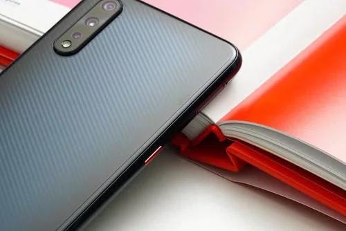 【高通骁龙】47万跑分＋UFS 3.0＋NFC跌至1598元，这才是真香千元机！