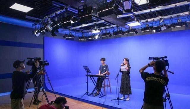 「」大学“最烧钱”的专业，没有一点家底最好别碰，学姐：土豪随意