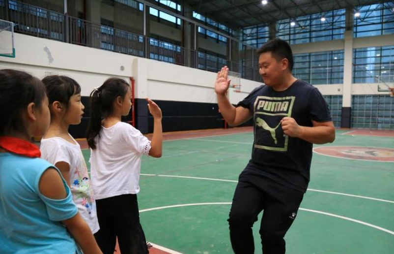 中小学|“男老师荒”侵袭中小学，不仅仅是工资低，这5个原因太现实