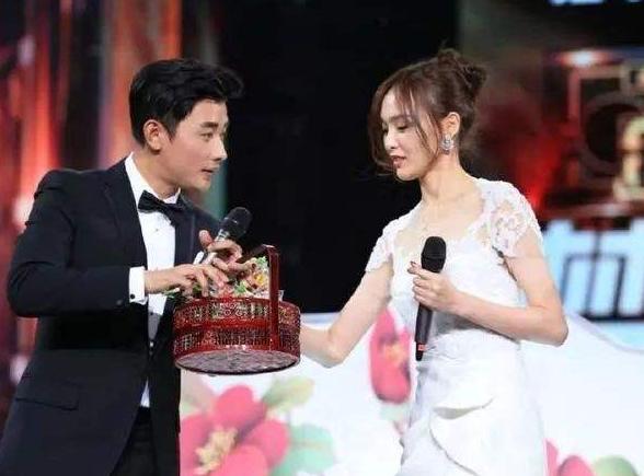 唐嫣|唐嫣嫁给罗晋两年后，男方还是原来的模样，女方却好像变了一人