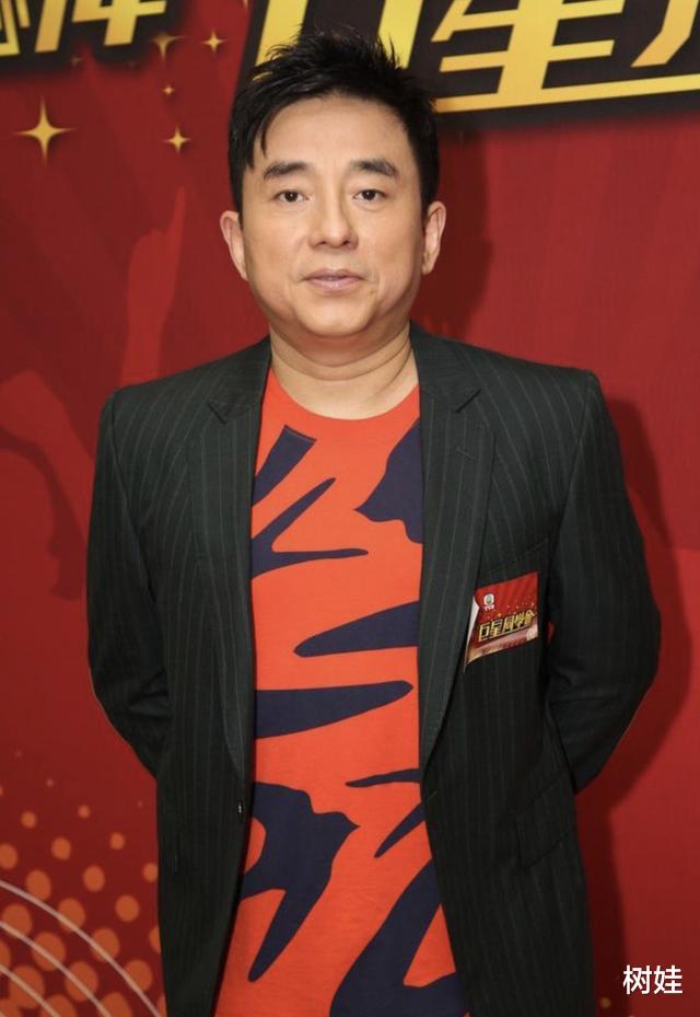 吕方▲56岁吕方分手郑裕玲12年后低调结婚，40岁妻子怀孕5个月双喜临门