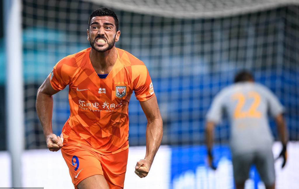 |四连胜！5：1血洗富力，国家队应有他，球风相克，裁判忘带牌？