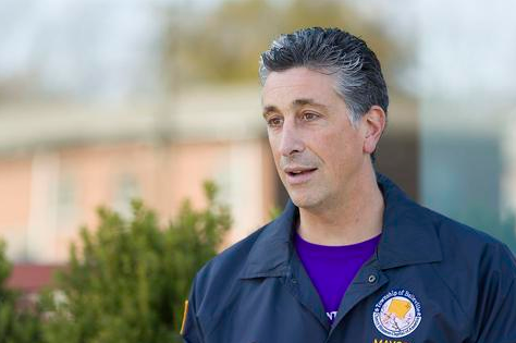 【钟南山】美国一市长：我去年11月就已感染新冠病毒