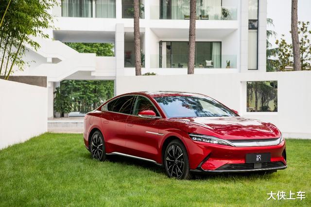 五菱宏光|21.98万元起售的比亚迪汉，3.9秒破百，创21项之最