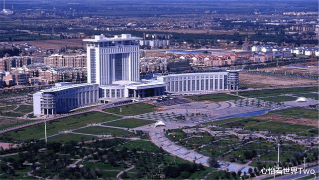 新疆维吾尔自治区|我国最光荣的县城，名字被211大学命名，如今已升级成双一流