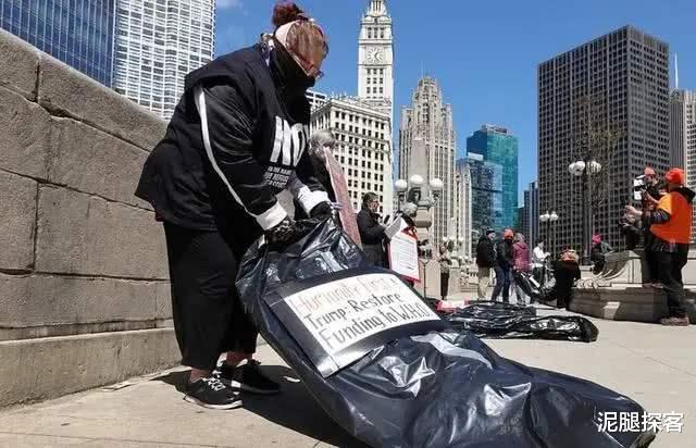 美国■美国疫情很严重，因病去世的人突破7万，为何没看出美国伤心？