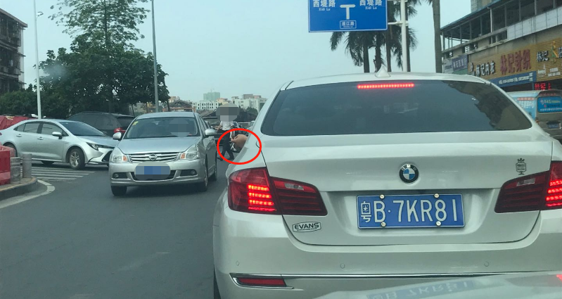 邓炳强■珠海大道数百车没走这条车道吃罚单！无人机、隐形战车轮番抓拍！行动……