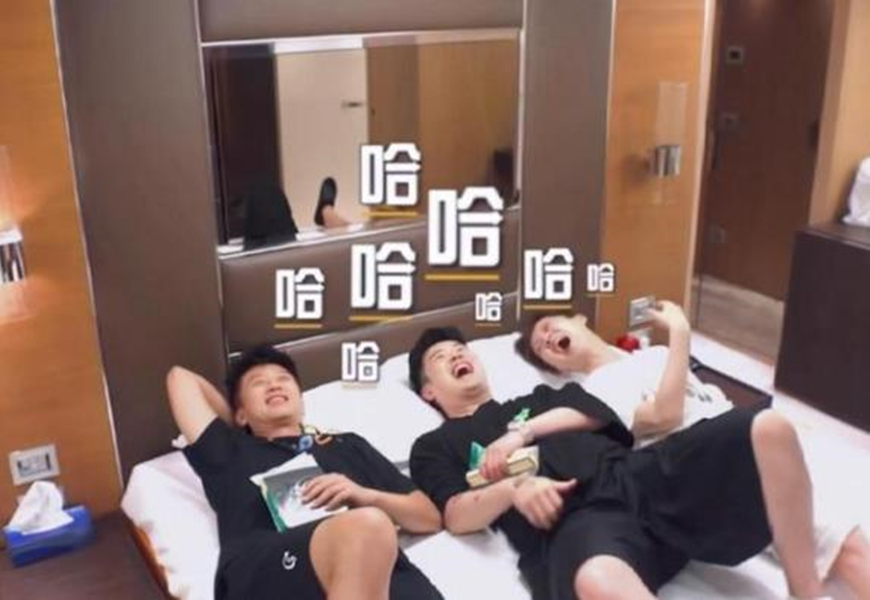 陈赫|陈赫和鹿晗为何每次出去不住酒店？却住邓超家，得知理由让人笑翻