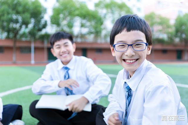 辅导班|那些初中依赖辅导的学生，到了高中后，都怎么样了？结果令人意外