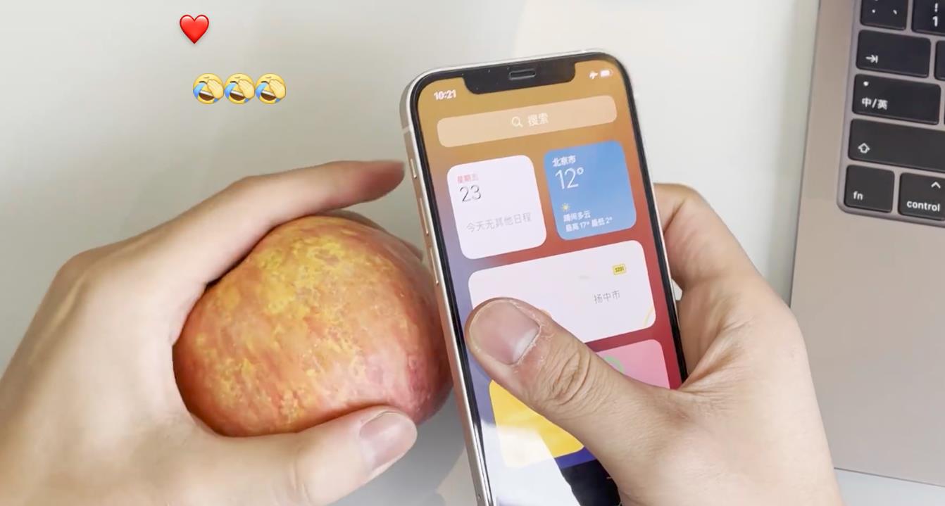 小屏|小屏手机市场并不存在，iPhone 12 mini 来了也没用