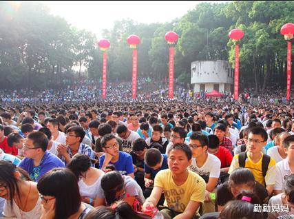 高校|大一新生注意了！你们将享有2个特殊“福利”，其中一个让人羡慕