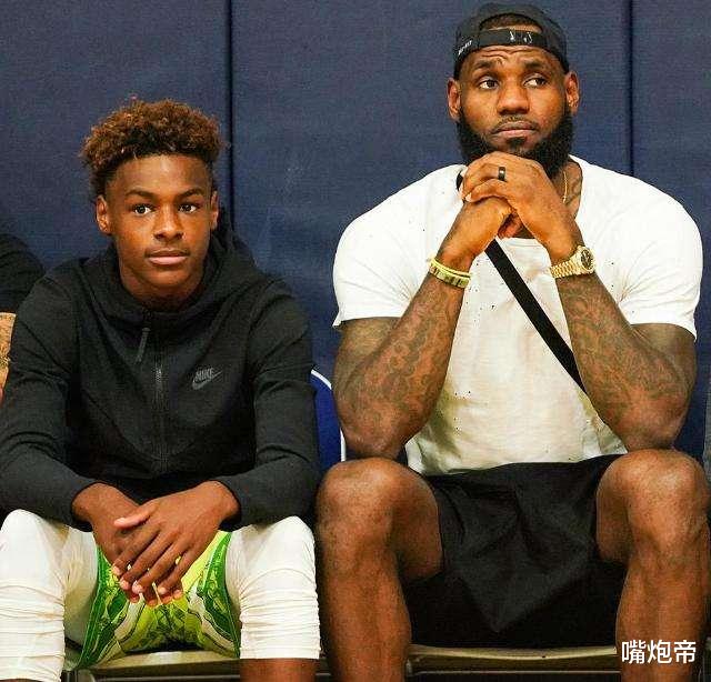 湖人队：詹皇决定四在路上，NBA名记称4年后他或离开湖人，拯救第一大鱼腩