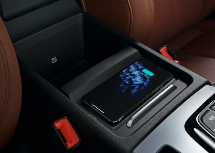 奥迪Q5@新款奥迪Q5全球首发，外观时尚内饰豪华，有望今年秋季上市