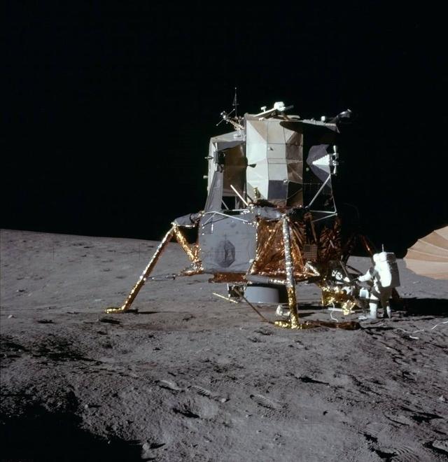 「月球」科学家怀疑月球是人造天体，5大证据揭示了这种情况存在的可能性