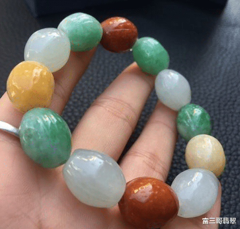 翡翠手串|为什么男性都喜欢佩戴翡翠手串,原来竟然好处这么多!