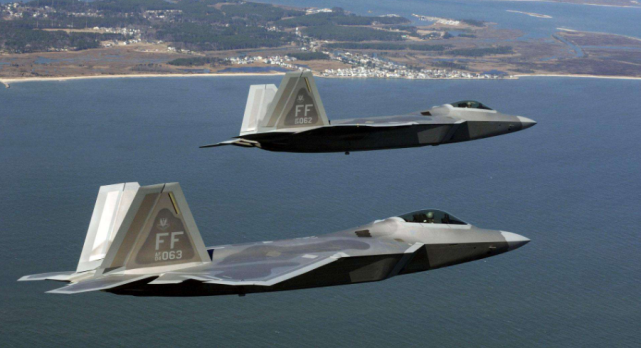 歼-20@美国起外号上瘾，歼20被叫作“火牙”，中国霸气公布官方称号