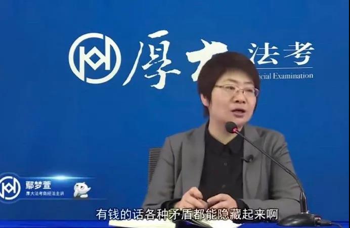 ##“钓鱼被咬了一口，谁知道这是什么咬的？”哈哈哈哈评论区却炸锅了！