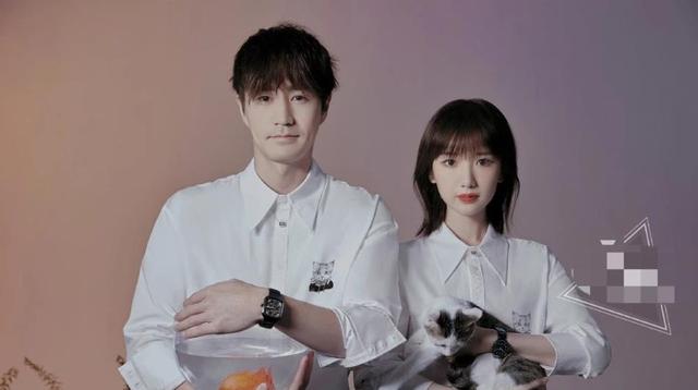 毛晓彤|毛晓彤杨玏七夕情侣照大曝光,郎才女貌,满屏夫妻相!