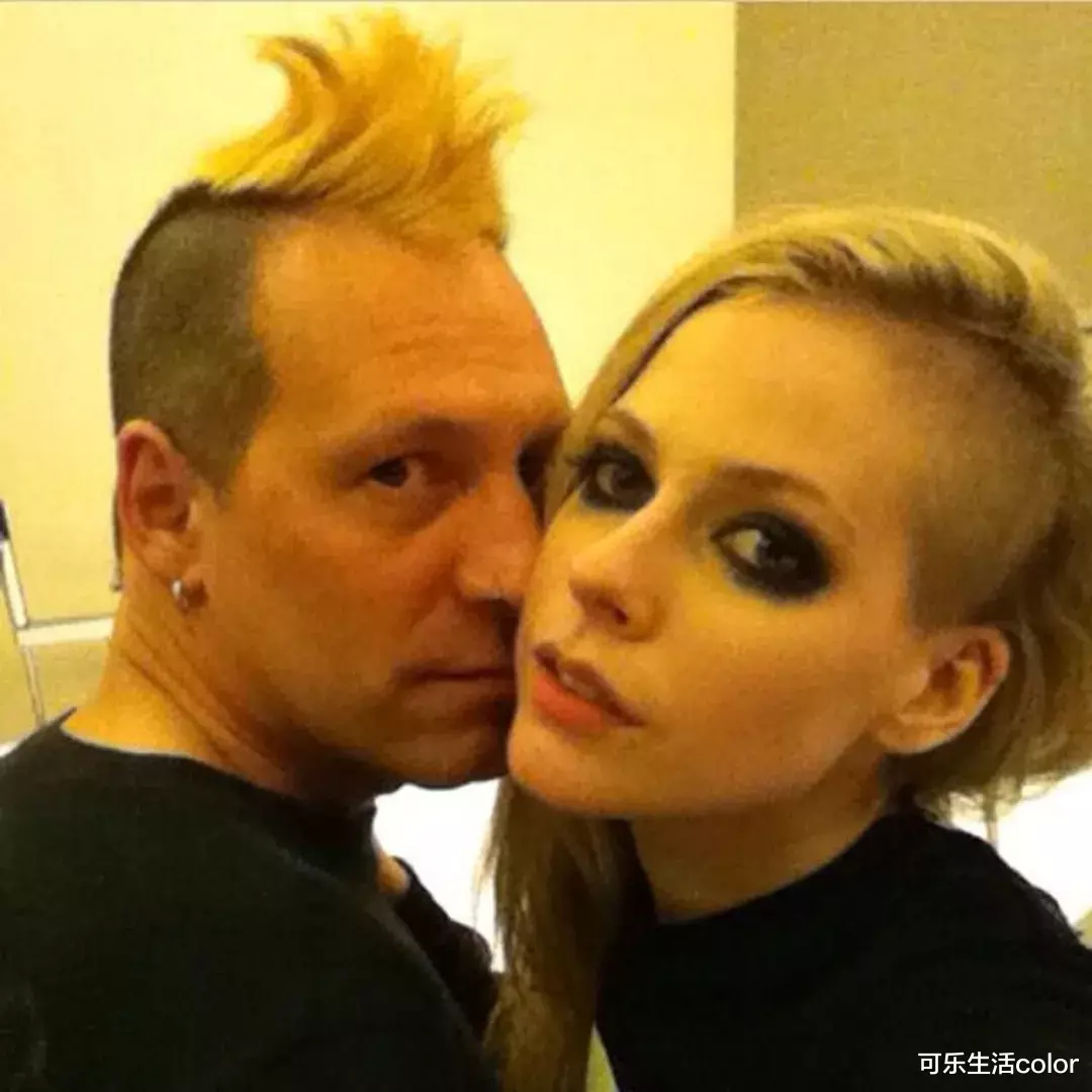 龚嘉欣|龚嘉欣铲青黑化！让黎耀祥一手掌握？她凭这套剧拿视后吗？？？