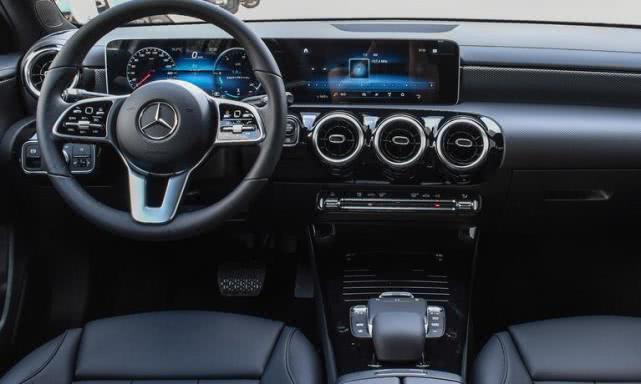 思域@奔驰开始“降价求量”，直降6.62万，比奥迪大方，买思域后悔了