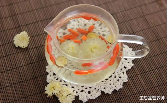 枸杞:枸杞配一物泡水,可以降血压、防脑梗?吃枸杞,医生有心里话要说