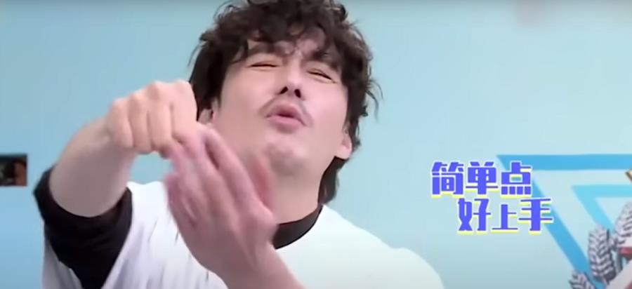 『天天向上』热点都不会蹭，《天天向上》的“哥哥们”披什么荆斩什么棘？