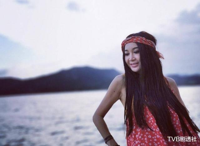 #温碧霞#专业!香港男演员与温碧霞拍亲热戏前先问底线:会有一点紧张