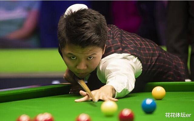 周跃龙|大冷门！世界冠军被吊打！周跃龙3-0破希金斯全胜金身，3连胜出线