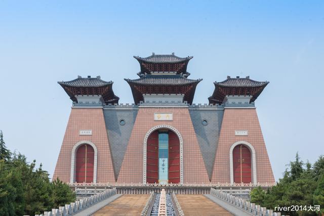 山西省|世界最高的门，比法国凯旋门还高0.4米，就在中国山西