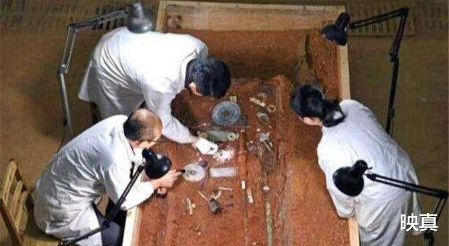 赵充国|\五星出东方利中国\护臂出土，专家发现，后面还有13字