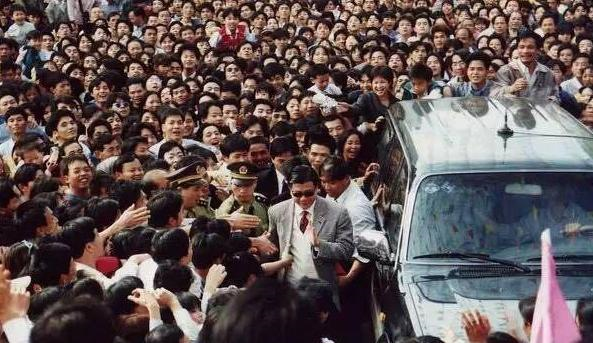 万梓良|“骗”了观众43年的万梓良，“现出原形”后，观众一时不敢相信