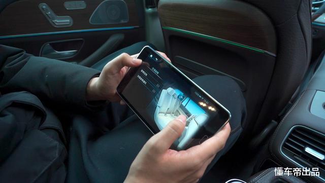 『奔驰GLS』全新换代GLS对比宝马X7：究竟谁才是总裁座驾？