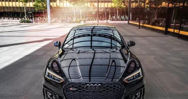 「小钢炮」暴力小钢炮来袭,V6声浪+起步450马,3.9秒+大溜背,硬顶帕拉梅拉