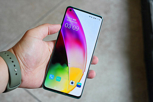 一加科技|10月份过后，这四款手机或要彻底说再见！