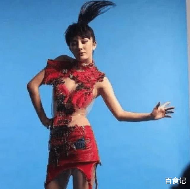 韩庚▲10年前的百事可乐广告，主角纷纷过气，旁边的配角却成了一线巨星