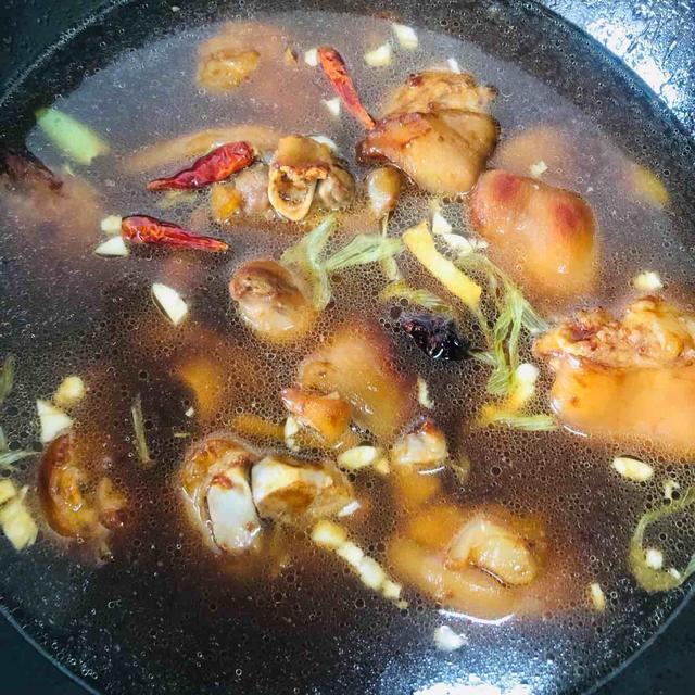 猪蹄|夏天多给孩子吃这肉，28元1斤，有条件一周吃1次，孩子长高个