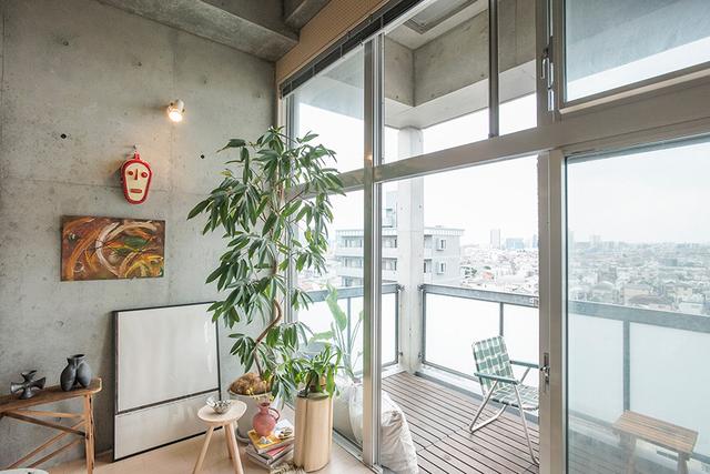 |夫妻买下36平方米房子，卧室只有5个㎡，上楼全靠爬