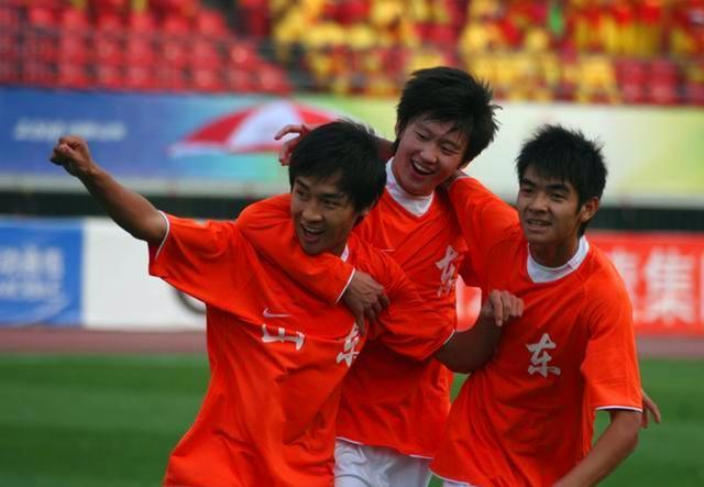 「刘彬彬」李铁慧眼识英雄！鲁能超级妖锋8年蜕变成国足最强尖刀