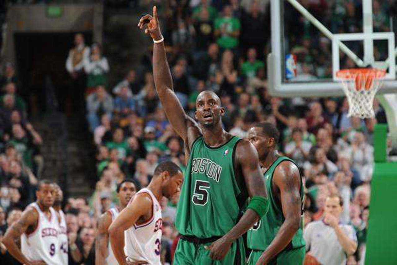 加内特：2003年是NBA的“抱团年”，3队组豪华阵容，最终都没有夺冠