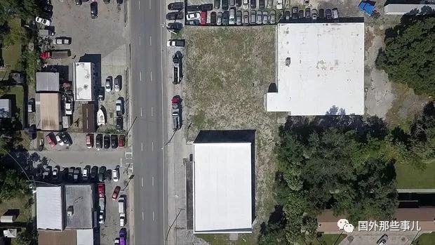 公寓底下惊现314副棺材 埋着850人