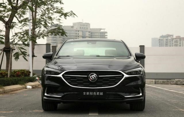 「别克君越」23万没要丰田亚洲龙,却偏偏提了别克君越,内行人:会选