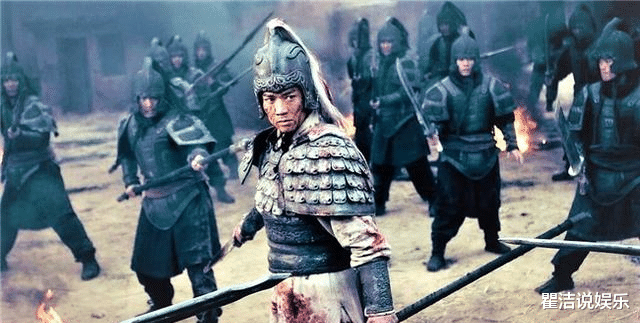 「黄忠」三国最强兵器,伤关羽灭黄忠,杀徐晃张郃甘兴霸,差点弄死赵子龙