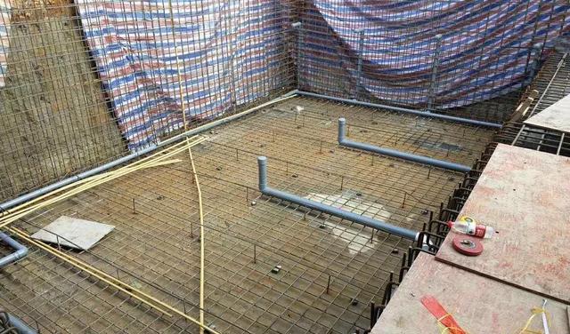 混凝土|钢筋混凝土养鱼池,混凝土干透再放水吗?还是不用等混凝土干透?