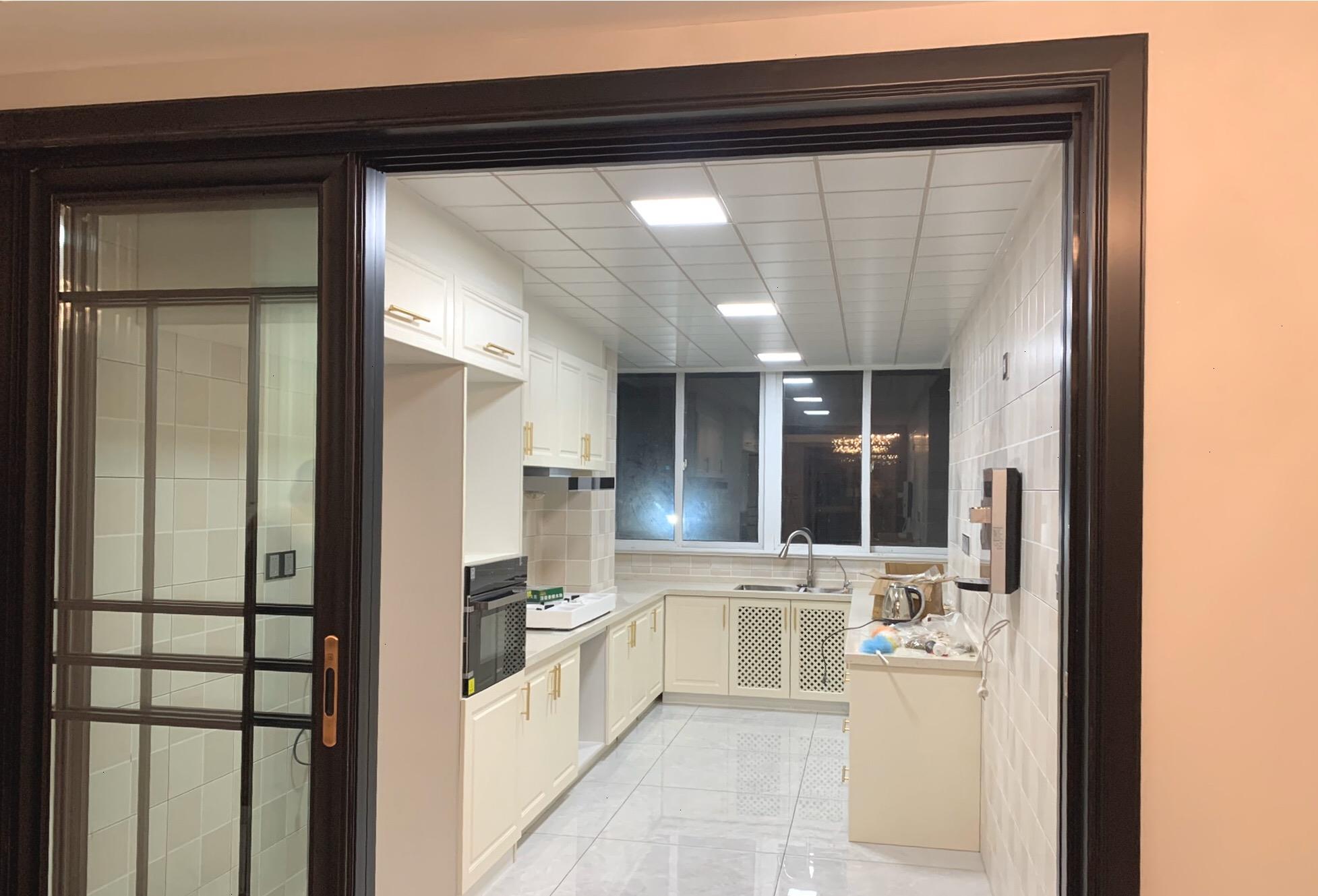 『』历时半年硬装结束,打扫干净漂亮极了,电视墙非常抢眼,分享一下