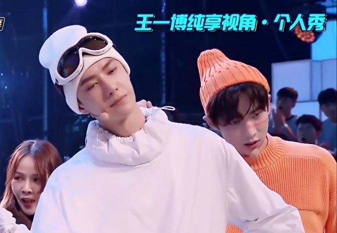 王一博|快乐大本营未播花絮，王一博专属镜头里的酷盖也太萌了！