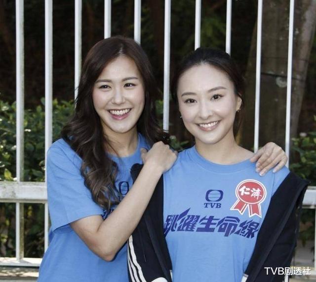 不再是朋友！盤點香港娛樂圈中五對反目成仇的塑料姐妹花-圖9