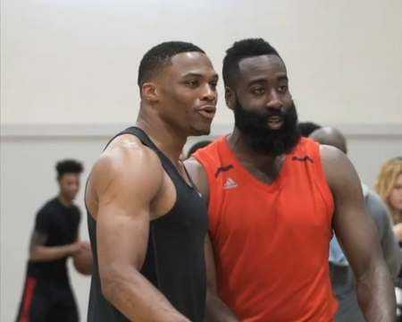 火箭队@得到41+12白魔兽，但或需要放弃这些球员，火箭愿意吗？