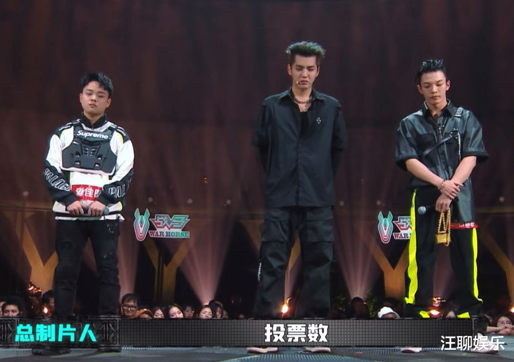 吴亦凡|中国新说唱:小白被淘汰,吴亦凡情绪失控,摔下麦克风后转身离开