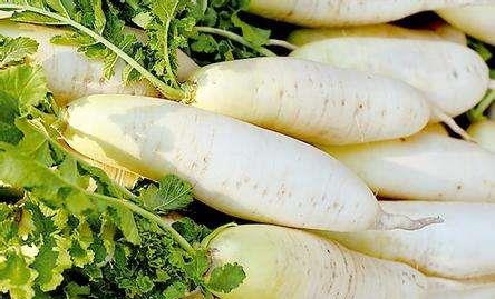 尿酸|尿酸高的人，晚上睡觉时会有异常，愿你现在还没出现三种情况